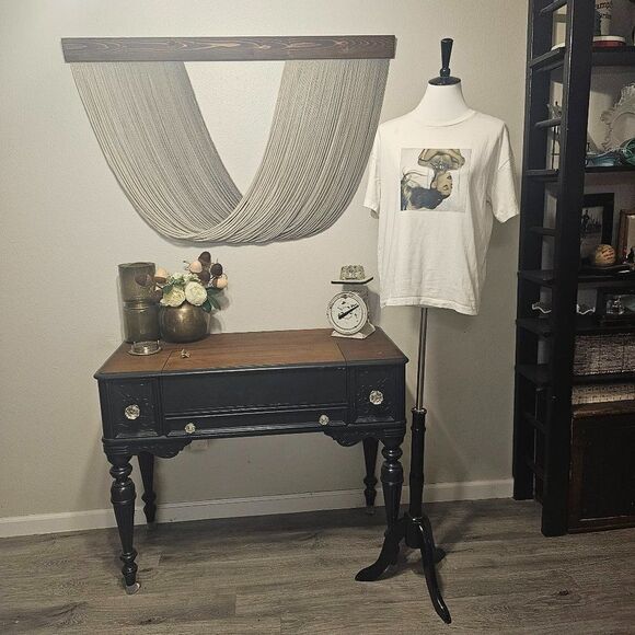 Ariana Grande Graphic Tee Sz S - Picture 1 of 7